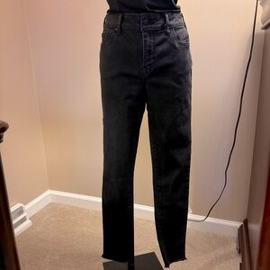 True Religion black mid rise curvy jeans. Size 27